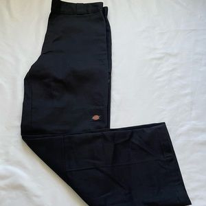 “Dickies” loose fit pants